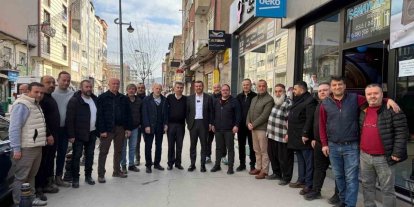 Başkan Çetinkaya Ankara Caddesi’nde esnaf ve vatandaşlarla buluştu