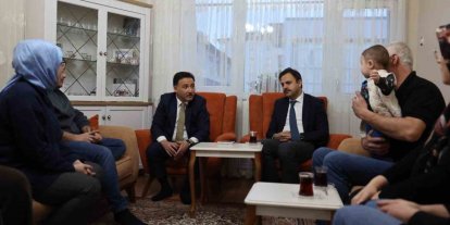 Vali Çiçek vatandaşın çay davetini kırmadı