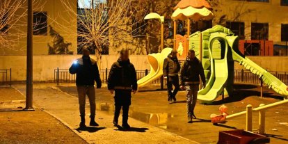 Narkotik ekiplerinden şok uygulama