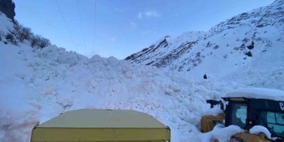 Şırnak’ta çığ düştü: 4 köy yolu ulaşıma kapandı