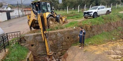 ASKİ ekipleri temizledi, taşkının önüne geçildi