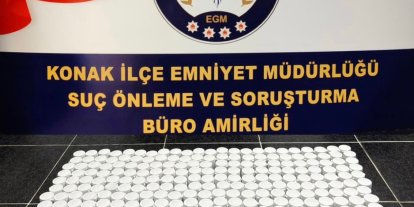 İzmir’de yarım milyona yakın uyuşturucu hap ele geçirildi