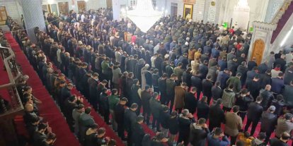 Peygamberler şehri Şanlıurfa’da Berat Kandili coşkusu