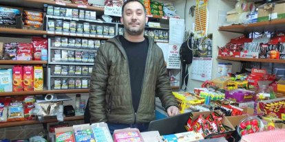 Dede mesleği Köy bakkalı hizmete devam ediyor