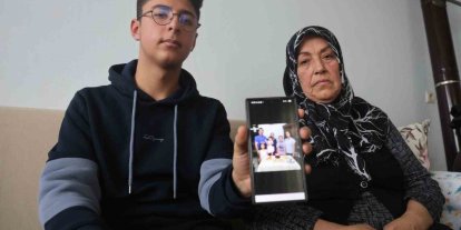 Depremde 3 kardeşini, annesini ve babasını kaybeden Furkan aile fotoğrafından geriye tek kaldı