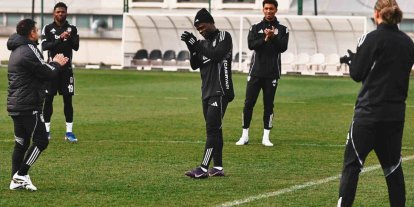 Beşiktaş’ta Junior Olaitan ilk idmanına çıktı