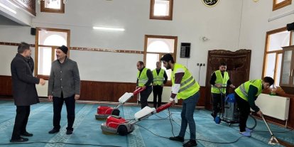 Yakutiye’de camiler Ramazan’a hazırlanıyor