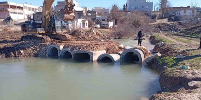 Mardin Büyükşehir Belediyesi Kızıltepe’de tahrip olan köprünün yerine yeni köprü inşa etti