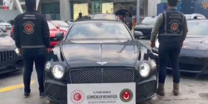 Gümrükten usulsüz geçirilen 65 lüks araca el konuldu: 22 gözaltı