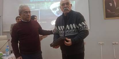 Dr. Ercan Kesal, Kars’ta geleceğin doktorlarına öğütler verdi