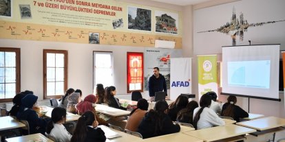 Yeşilyurt Belediyesi Afetlere hazırlık eğitimlerini kararlıkla sürdürüyor