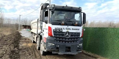 Düzce’de köy yollarında bakım çalışmaları sürüyor