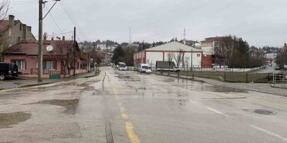 Bolu güne yağışla uyandı