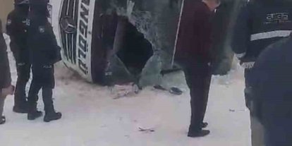 Ağrı’da yolcu otobüsü devrildi: 16 yaralı