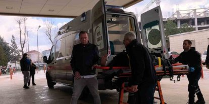 Bursa’da motosikletler kafa kafaya çarpıştı 1’i ağır 2 yaralı