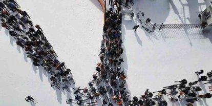 Kars’ta kayağını kapan Sarıkamış’a koştu