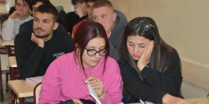 Gençler üniversite hayallerine ücretsiz kavuşuyor