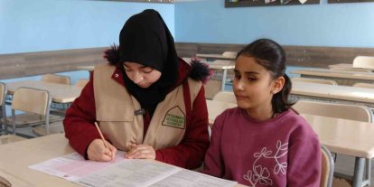 Görme engelli kardeşlerin Siyer Yarışması heyecanı