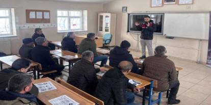 Jandarmadan Boyuntaş Köyü’nde dolandırıcılığa karşı bilgilendirme