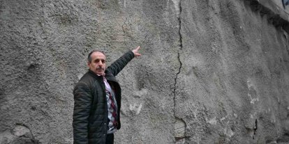 Alt geçidin beton bloklarındaki ayrılmalar tehlike oluşturuyor