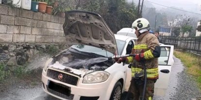 Dörtyol’da otomobil yangını