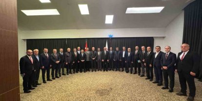 Rektör Karamustafa Anadolu Üniversiteler Birliği İstişare Toplantısı’na katıldı