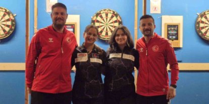 Denizlili dartçılar Hollanda’da tarih yazdı