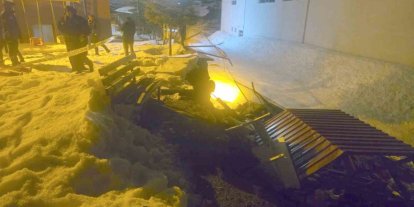 Hakkari’de istinat duvarı çöktü