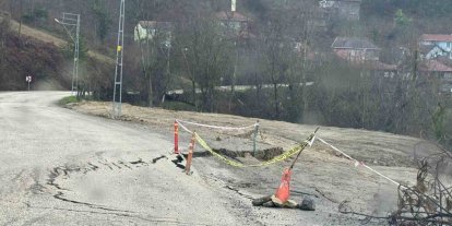 Kastamonu’da heyelan sonrası yol çöktü