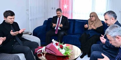 Vali Dr. Erdinç Yılmaz şehit ailesine taziye ziyaretinde bulundu