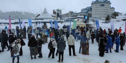 Uludağ zirvesinde gençlik buluşması