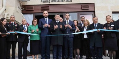 HKÜ’de Hemşirelik Simülasyon Merkezi ile İleri Araştırma ve Uygulama Laboratuvarı açıldı