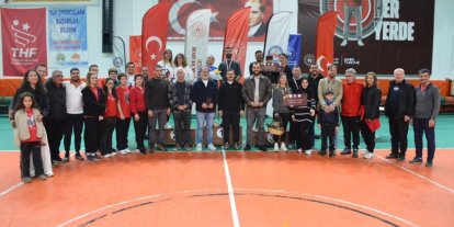 Köyceğiz’de ödüllü Floor Curling Turnuvası sona erdi