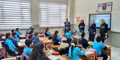 "Açık Kapı" Kars'ta Okullara Konuk Oluyor