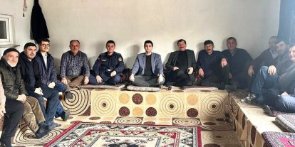 Dumlupınar Kaymakamı Alperen Teltik, köy sakinlerinin talep ve isteklerini yerinde dinledi