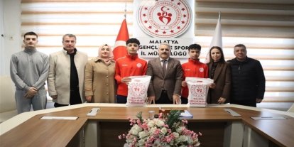 Röveşata golünün kahramanları ödüllendirildi