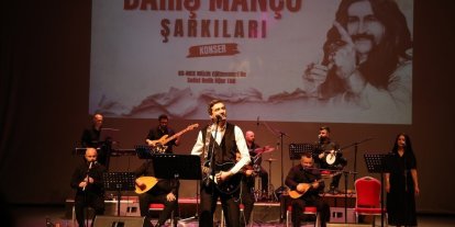 Gebze’de Barış Manço eserleriyle anıldı