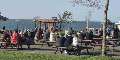 Zonguldak’ta termometreler 24 dereceyi gösterdi