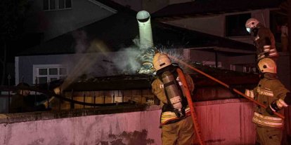 Düzce’de rüzgarın etkisi ile çıkan yangın büyümeden söndürüldü