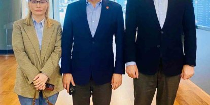 CHP Genel Başkanı Özel Ortaklar çöp şişini es geçmedi