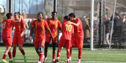 Kayseri Kadın FK şampiyon oldu