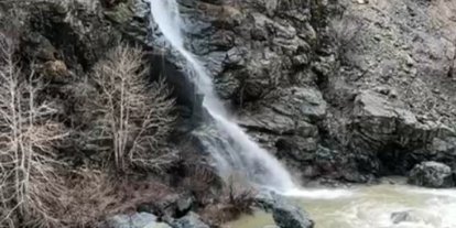 Sağanak yağışlar kuruyan şelaleleri canlandırdı