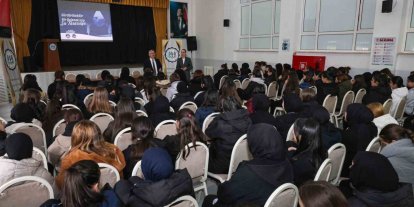 Liseli öğrencilere "Bilinçli su tüketimi" eğitimi verildi