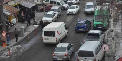 Kars’ta araç sayısı 54 bin 967’ye ulaştı, trafikte yoğunluk arttı