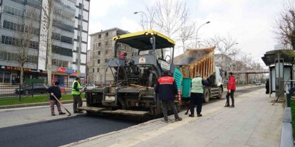 Büyükşehir’den Dulkadiroğlu ve Onikişubat’ta asfalt seferberliği