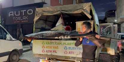 Rize’de kaldırım işgallerine yönelik reklam operasyonu