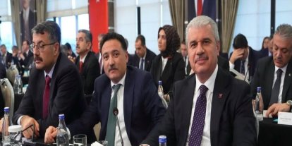 Vali Çiçek, valiler buluşmasına katıldı