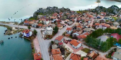 Yağış manzarası şaşırttı, Pınarbaşı deniz oldu