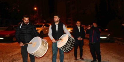 Başkentte Ramazan davulcuları mesaiye başladı