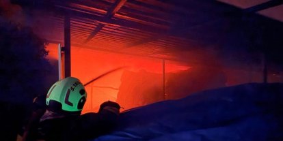 Kırıkhan’da samanlık yangını